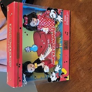 Disney Collectors Edititon Yommy and Kelly dressed as Mickie and Minnie dolls